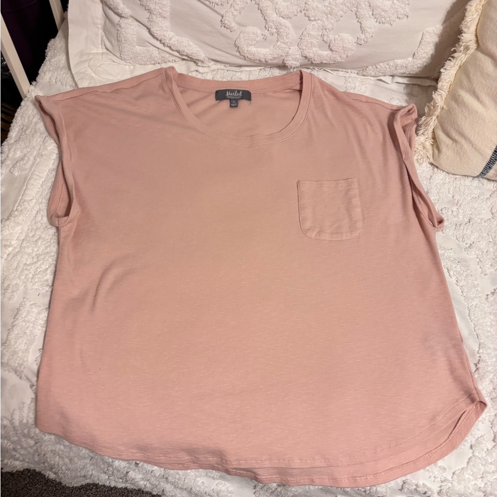Casual tee